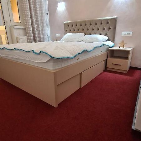 Studio Albert Râmnicu Vâlcea Εξωτερικό φωτογραφία